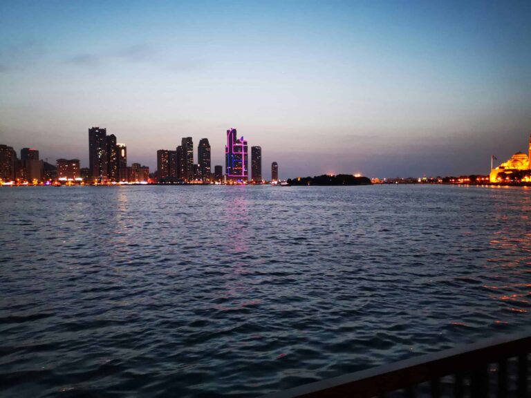 Best Stores & Shopping Experiences in Sharjah’s Top Malls