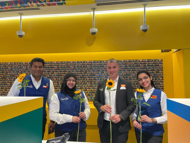 Dubai Holding Entertainment Rolls Out Hidden Disabilities Sunflower Programme Across All Destinations – Dubai Blog